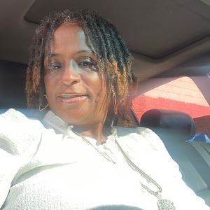 Meet your Posher, Rachell